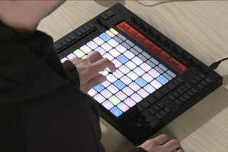Ди-джейский пульт Ableton Push