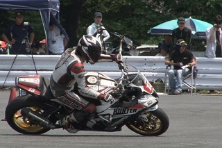 Dunlop Moto Gymkhana Tabibito ZX-10R heat 1