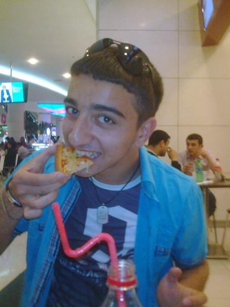 №98, Шохрат Рустамли, 32 года, Баку №98, Шохрат Рустамли, 32 года, Баку