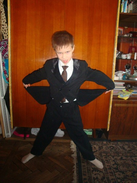 Владислав Артамонов | 