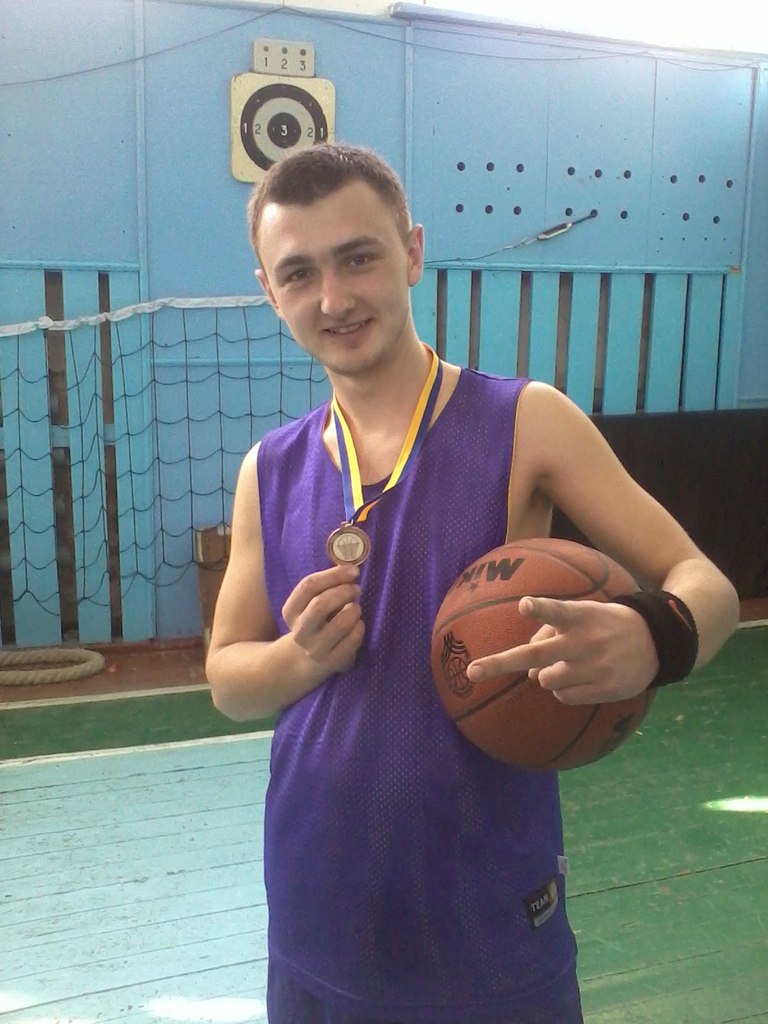 Толік Бендерський _ Q _ | 