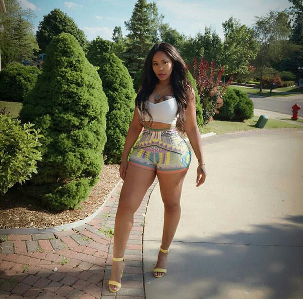 Maid curvy asian shorts