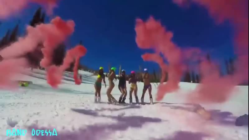 Синий