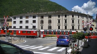 Spoorwegovergang Tirano (I) // Railroad crossing // Passaggio a livello