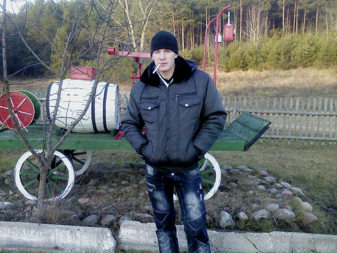 Саша Макаревич | Бытень