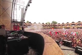 DVBBS dropped new track DEJAVU with Joey Dale & Delora at Tomorrowland!!!!!