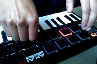 MPK mini - Lazy Mondays With Phrakture