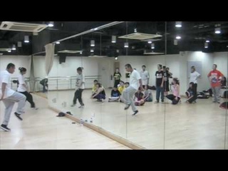 choreography by Mariel Martin and Keone Madrid. Kidz in the Hall - Flickin’.